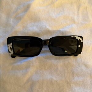 CHANEL Black Sunglasses with Logo